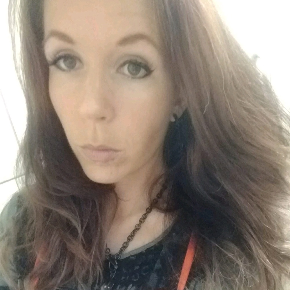 Meet your Posher, Carrianne